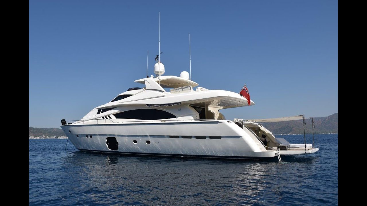 Ferretti 881 RPH at AMAZING CONDITION full Interior walkthough