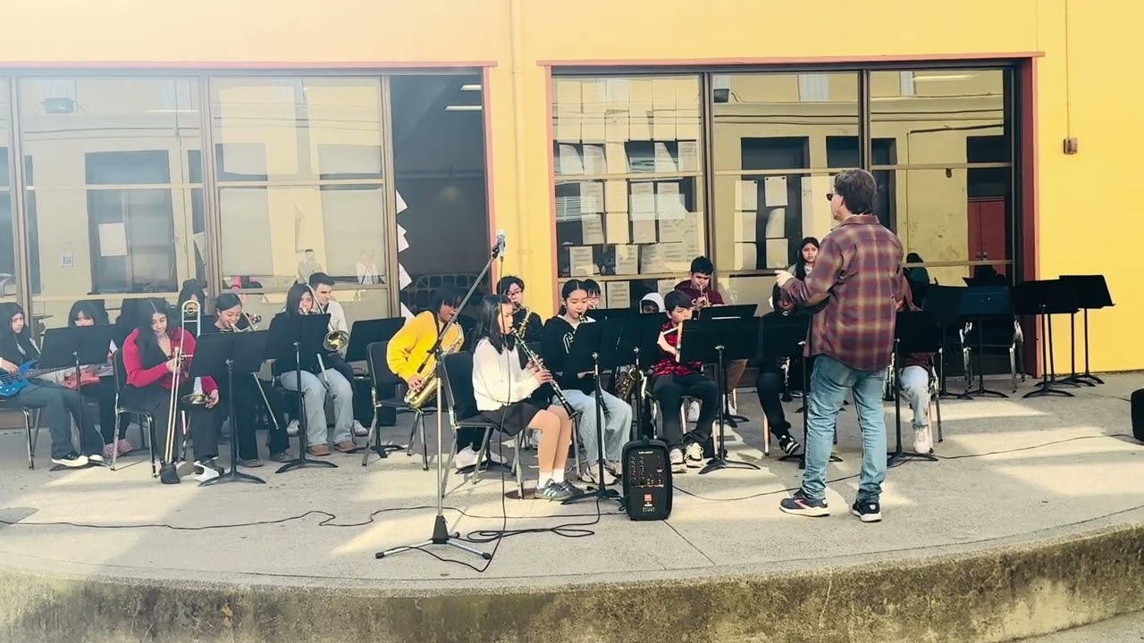 Orchestra Performance | Eva Le 🎷- 6th Grade Shool Concert (03/2025)