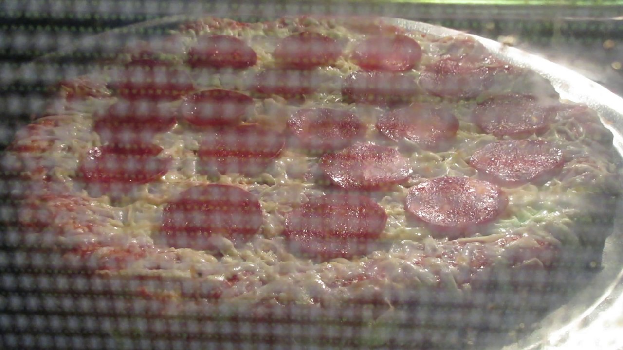 Baking a Rising Crust Pizza