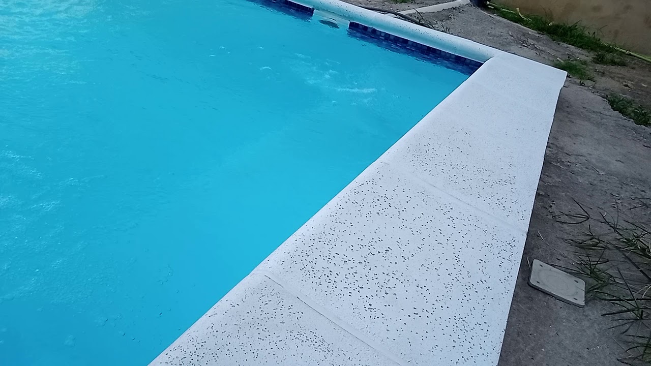 PASTILHAS NA BORDA DA PISCINA DE FIBRA, UMA BOA IDÉIA DA IGUI?