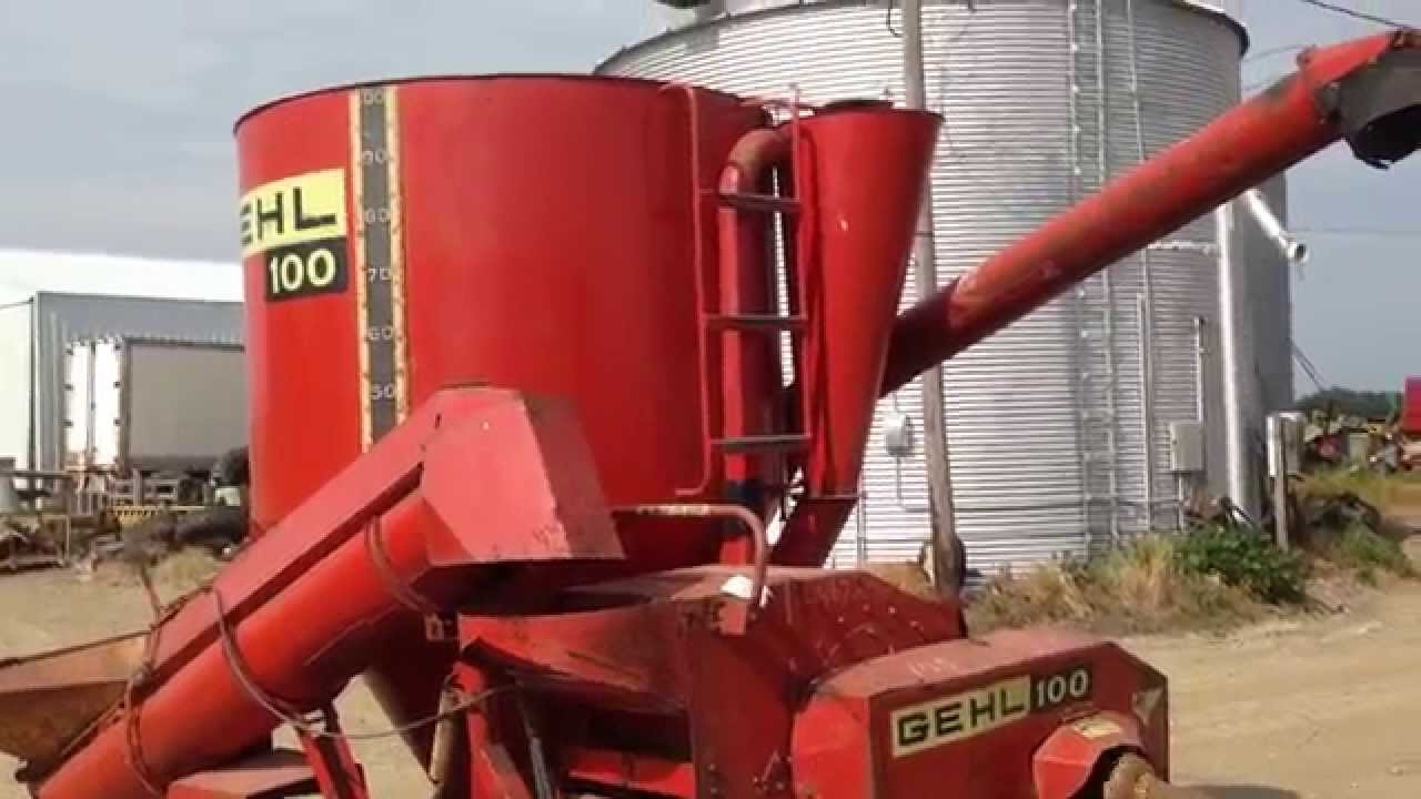 GEHL 100 MIX MILL FEED GRINDER MIXER CORN CATTLE HOGS GOOD SCALE STORED INSIDE