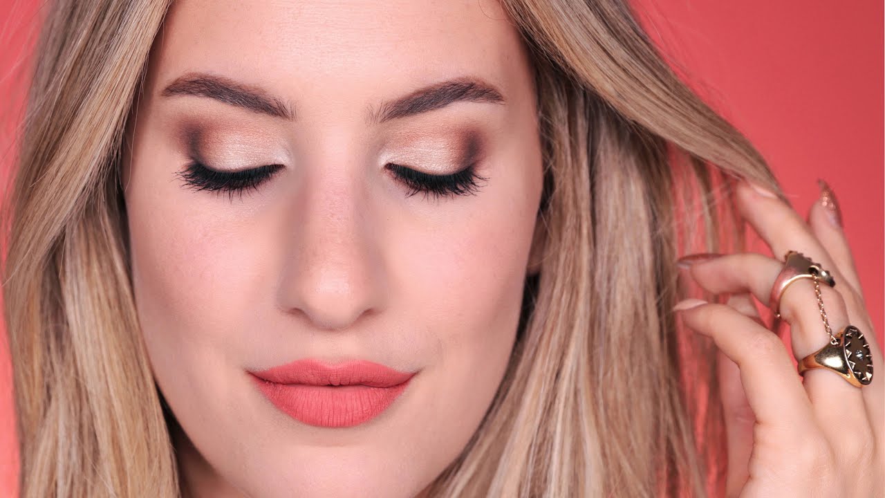 How To APPLY EYESHADOW Like a PRO  | Jamie Paige