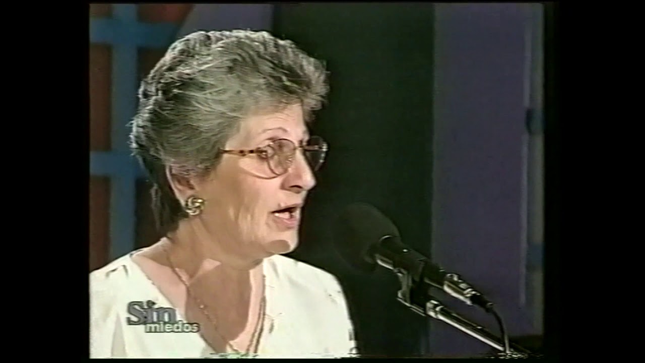 ESTHER ARRICAU - DONDE ESTAS CORAZON (Luis Martínez Serrano - Augusto Berto)