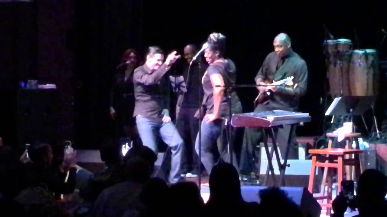 El DeBarge Brick House