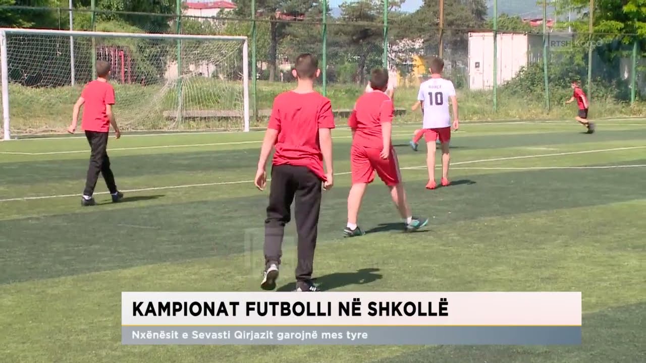 Kampionat futbolli në shkollë/ Nxënësit e Sevasti Qirjazit garojnë mes tyre