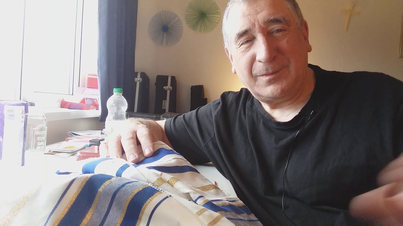 #324 JOHN REVEALS HIS MESSIANIC JEWISH TALLIT PRAYER SHAWL [10min 52sec]