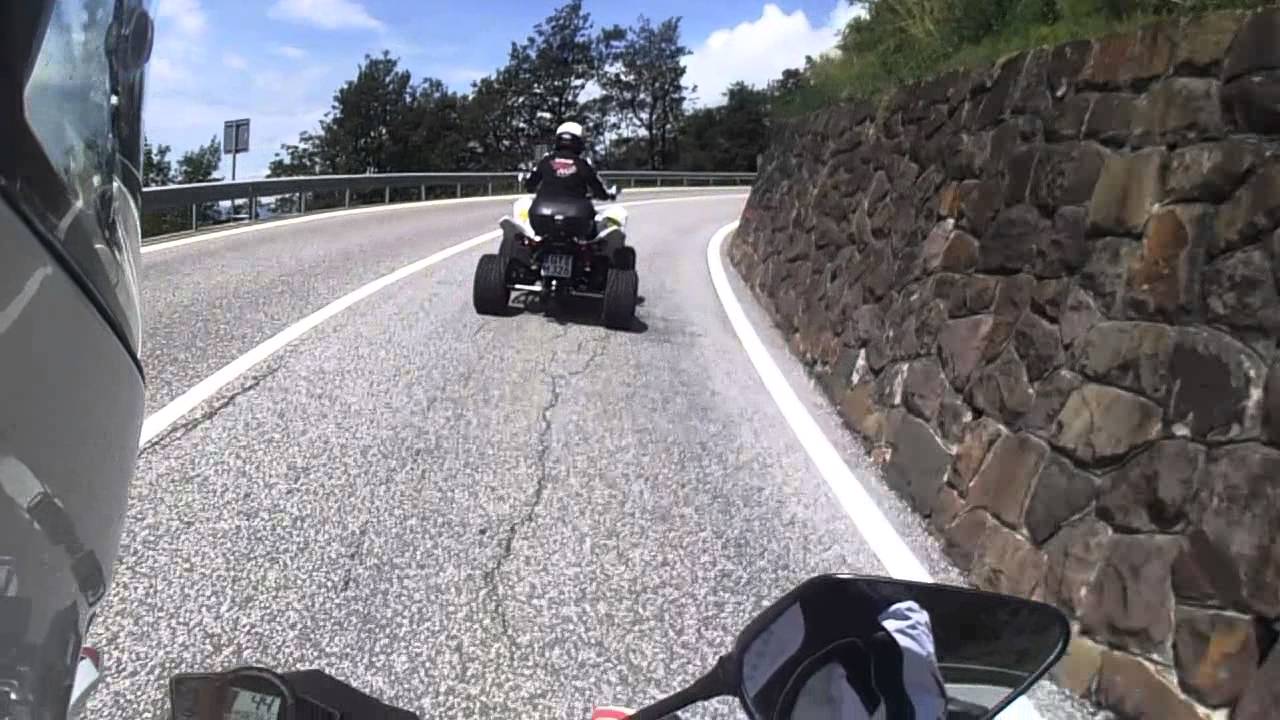 Mit zwei Beeline Bestia Quads quer durch die Italienischen Alpen