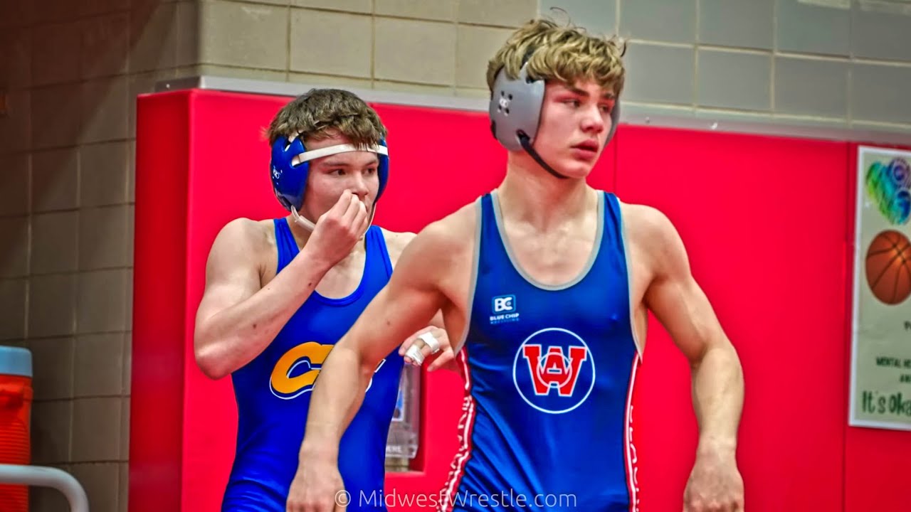 132 – Zac Ritter {G} of Sandburg IL vs. Ashton Massaro {R} of West Aurora IL