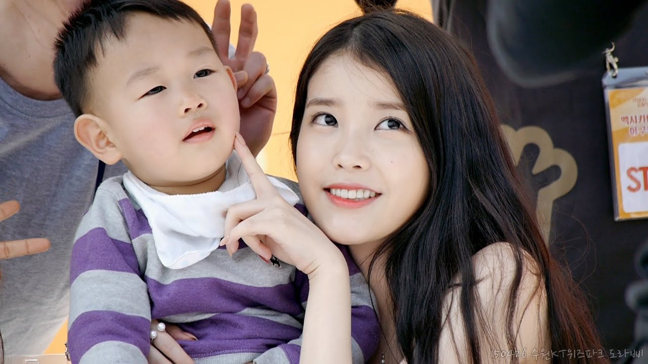 [60fps] 150426 아이유의 아이 사랑 직캠 @멕시카나 팬사인회, 수원야구장