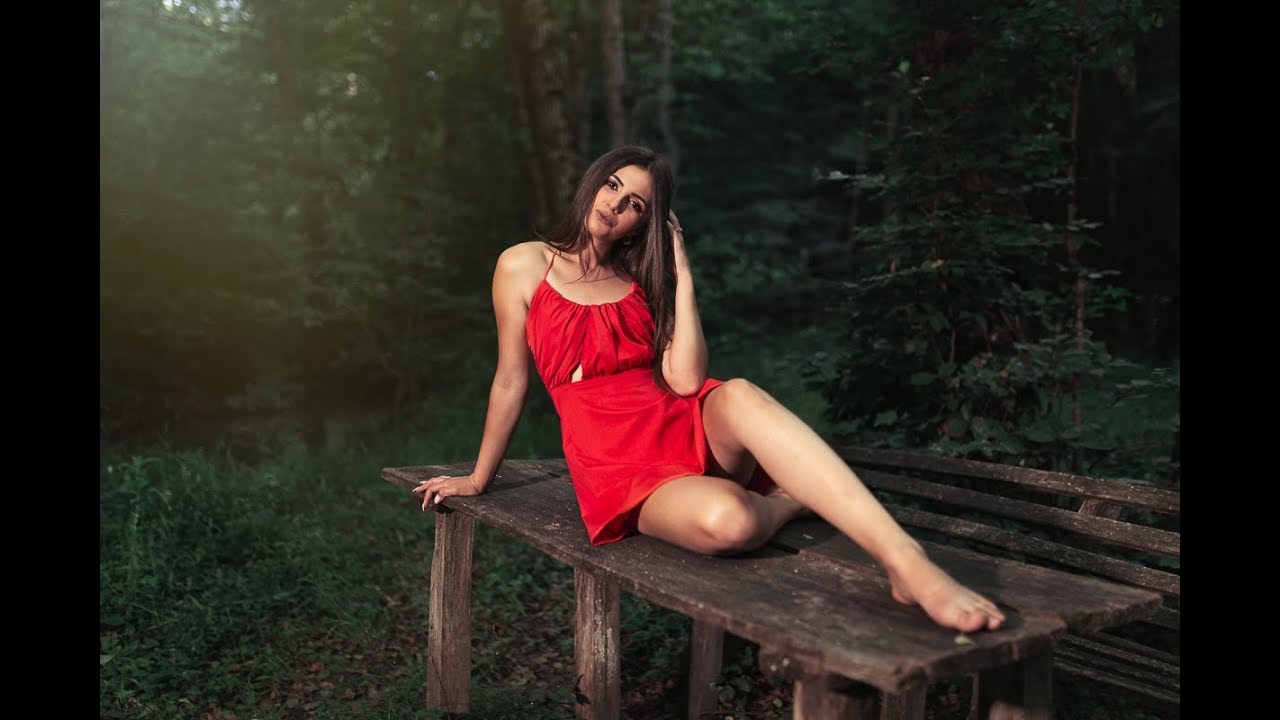 Behind the scenes of a photoshoot  in the woods Nicefoto N6