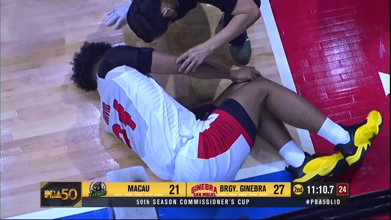 Jayson David SUFFERS KNEE INJURY AFTER THE PLAY 🙏 for Ginebra | PBA Season 50 Commissioner’s Cup