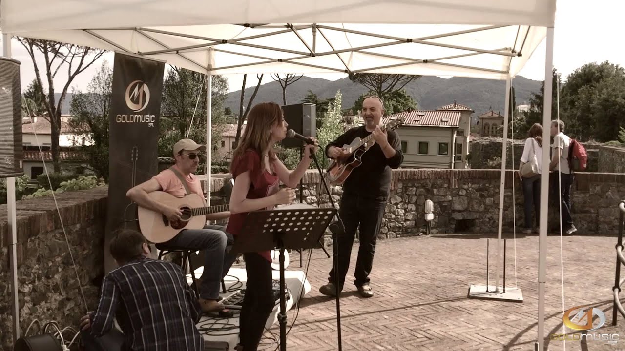 GOLD MUSIC SRL - FAUSTO COMUNALE E DANIELA GALLI FEAT. NICO DI BATTISTA  LIVE @ SARZANA 2015