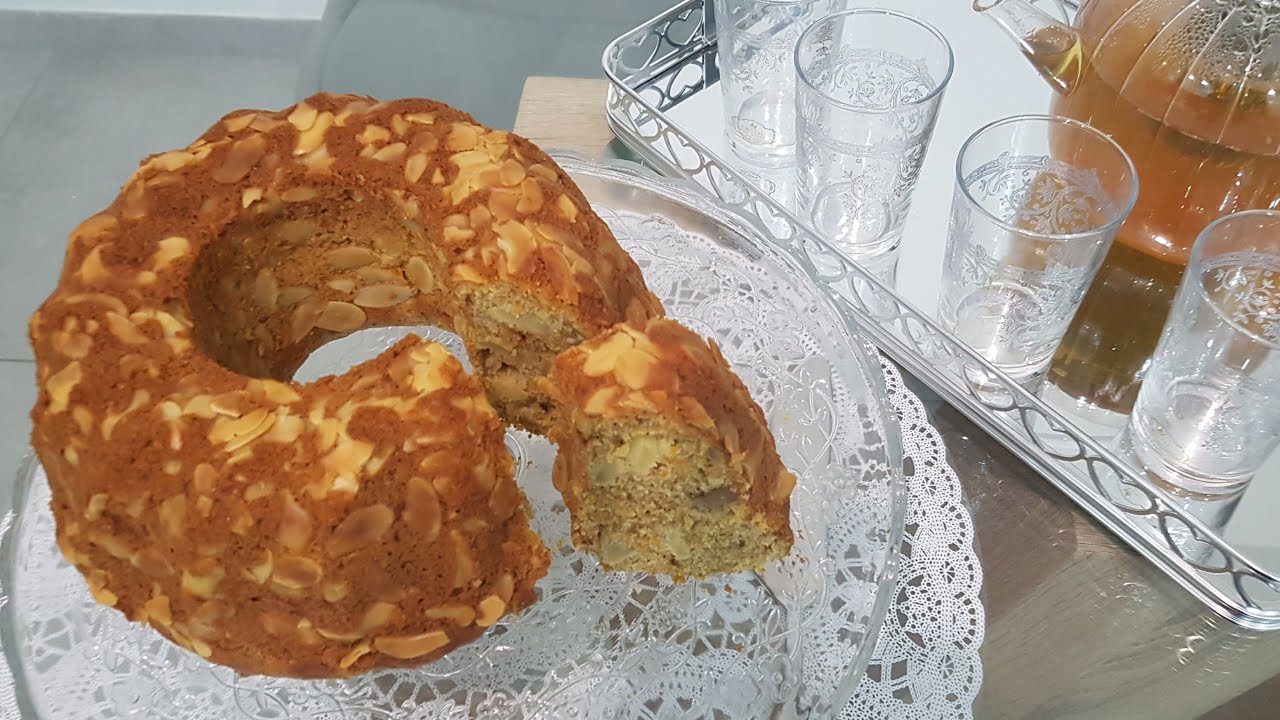 كيك بالتفاح و الجزر بمداق و مكونات جد صحية و لذيدة