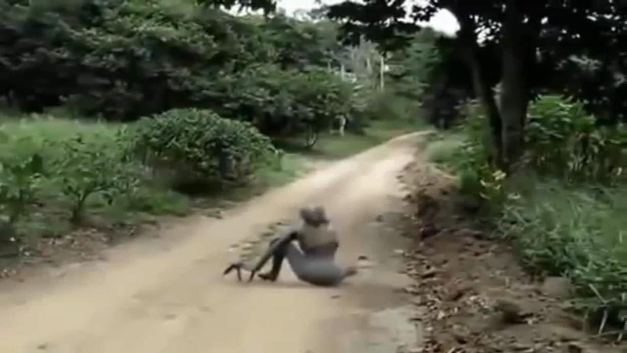 Left 4 Dead 2 - Witch in real life