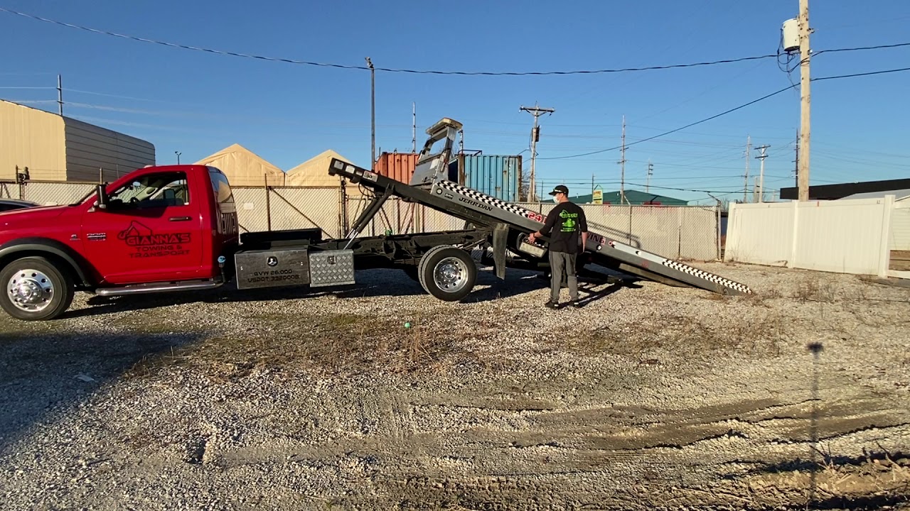 How to walk a tow truck walking a truck recovery towing Jerr Dan bed
