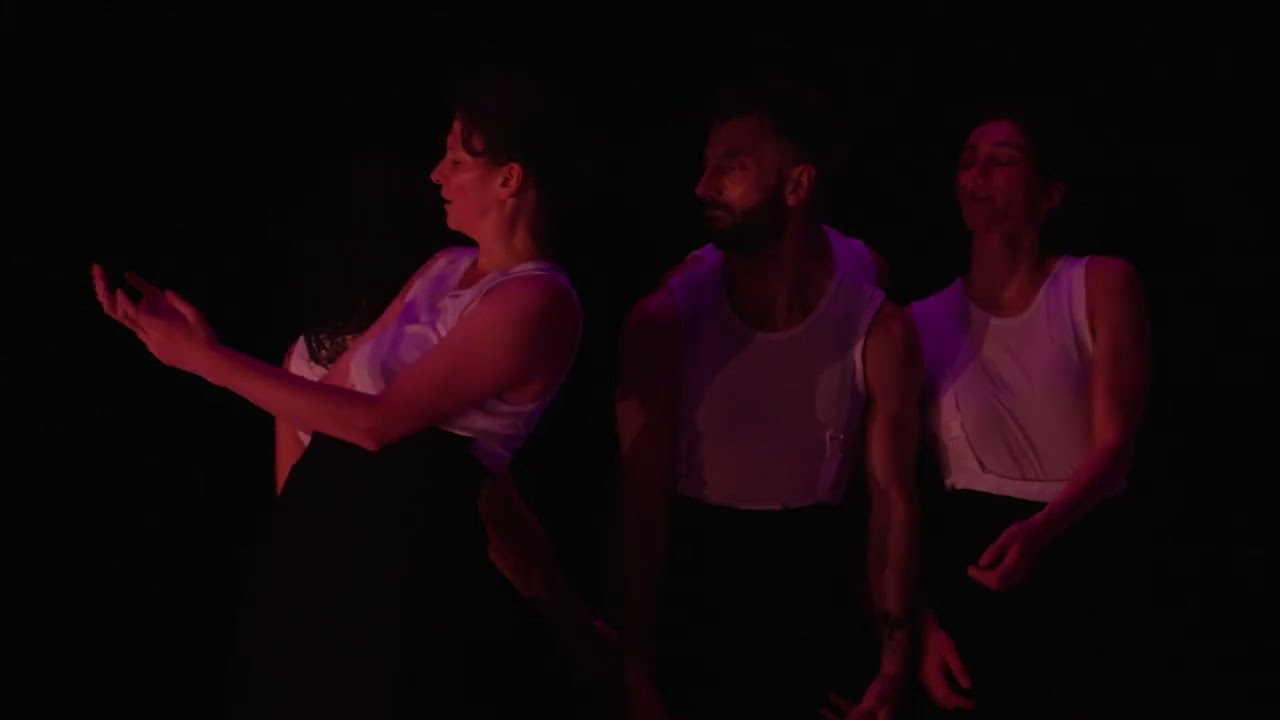 Leslie Mannès-Sous le volcan