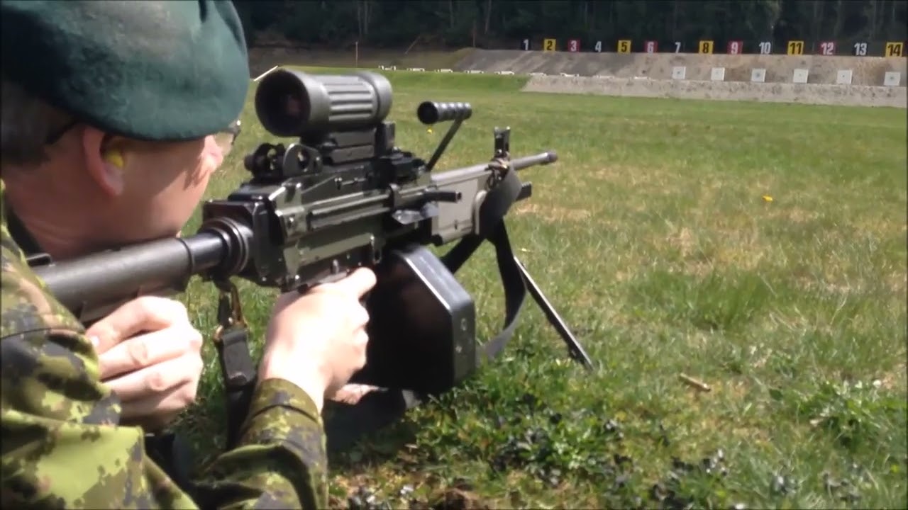 Canadian Forces Full Auto C9 Squad Light Machine Gun Training