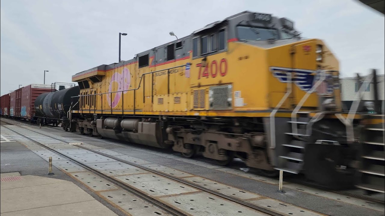 Cary Railfanning FT. UP 7400 (Pink Ribbon Unit), METX 120 (Veterans Unit), And More - 2/8/26