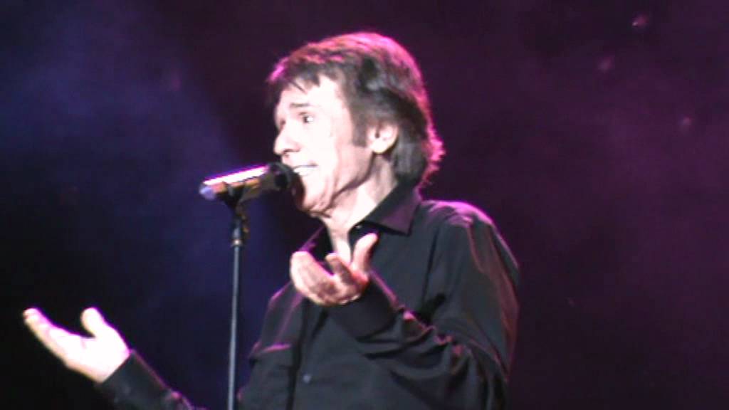 RAPHAEL Al Margen de la vida 18.06.11 Linares