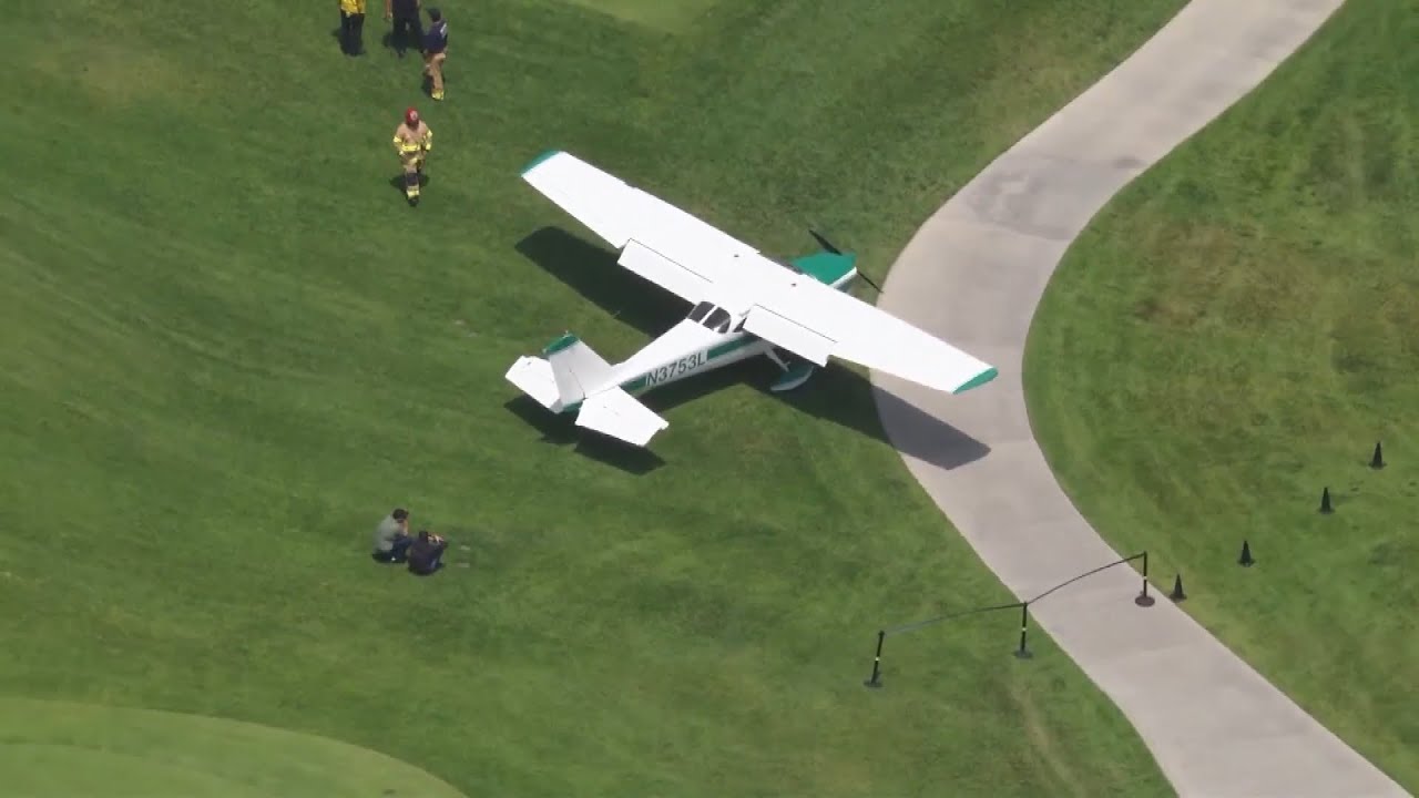 21-Year-Old Pilot Makes Emergency Landing on Iconic Golf Course