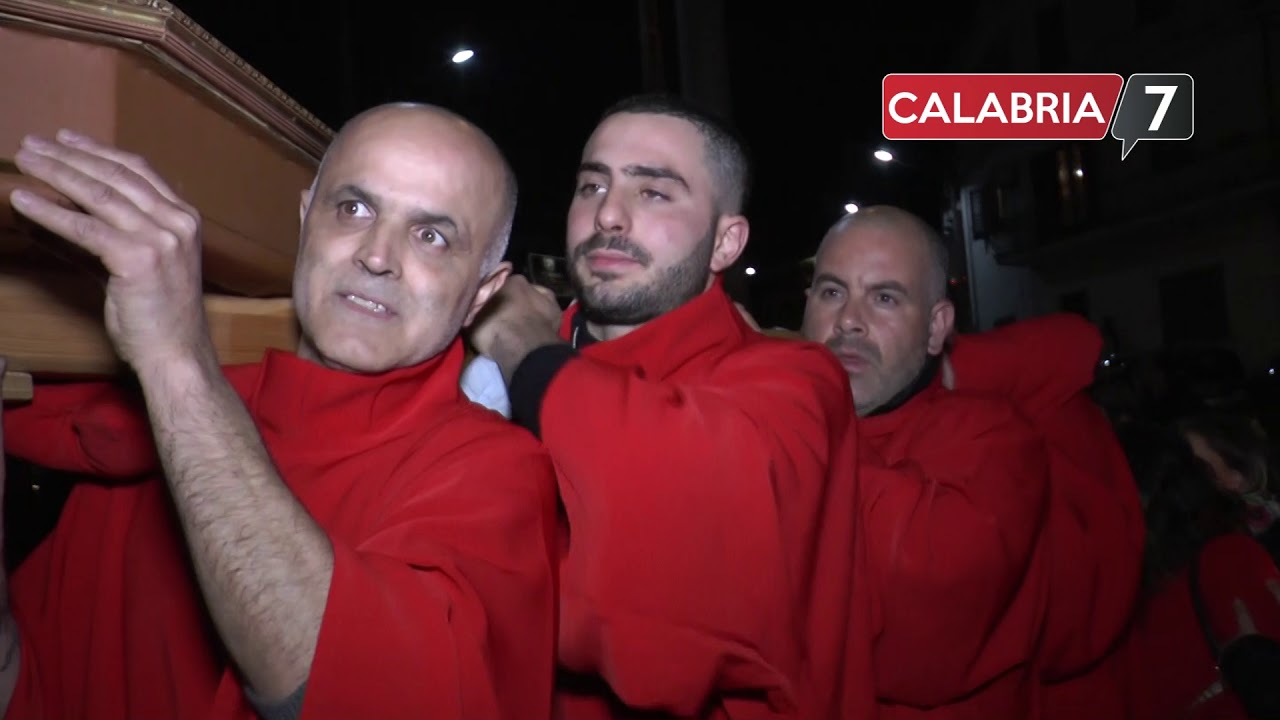 Naca di Cropani, secoli di storia e di storie di una toccante Via Crucis.  (SPECIALE TV)