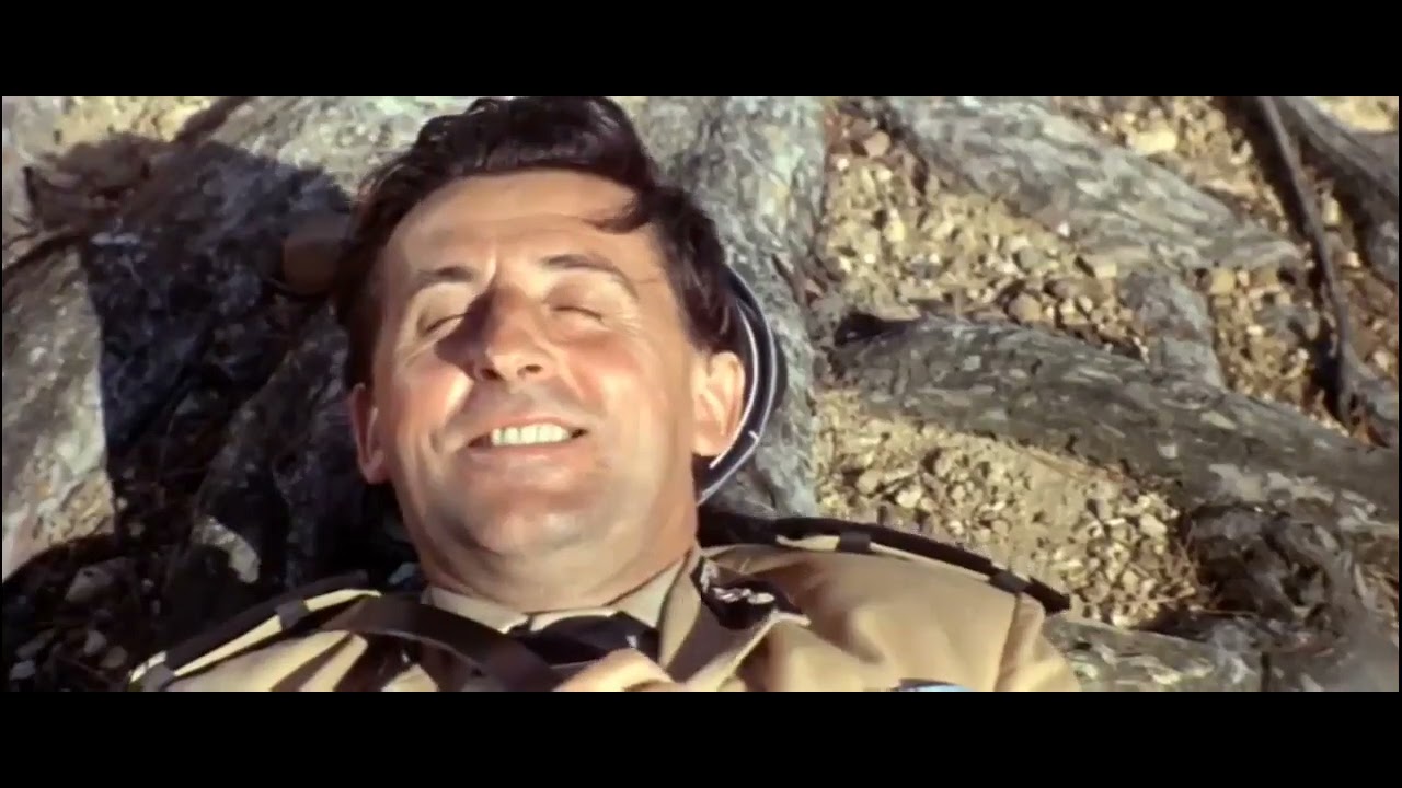 Le Gendarme de Saint-Tropez (1964) // T'as les boules !