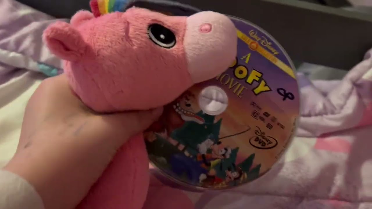 Rainbow horse watches the Walt Disney home video logo ￼