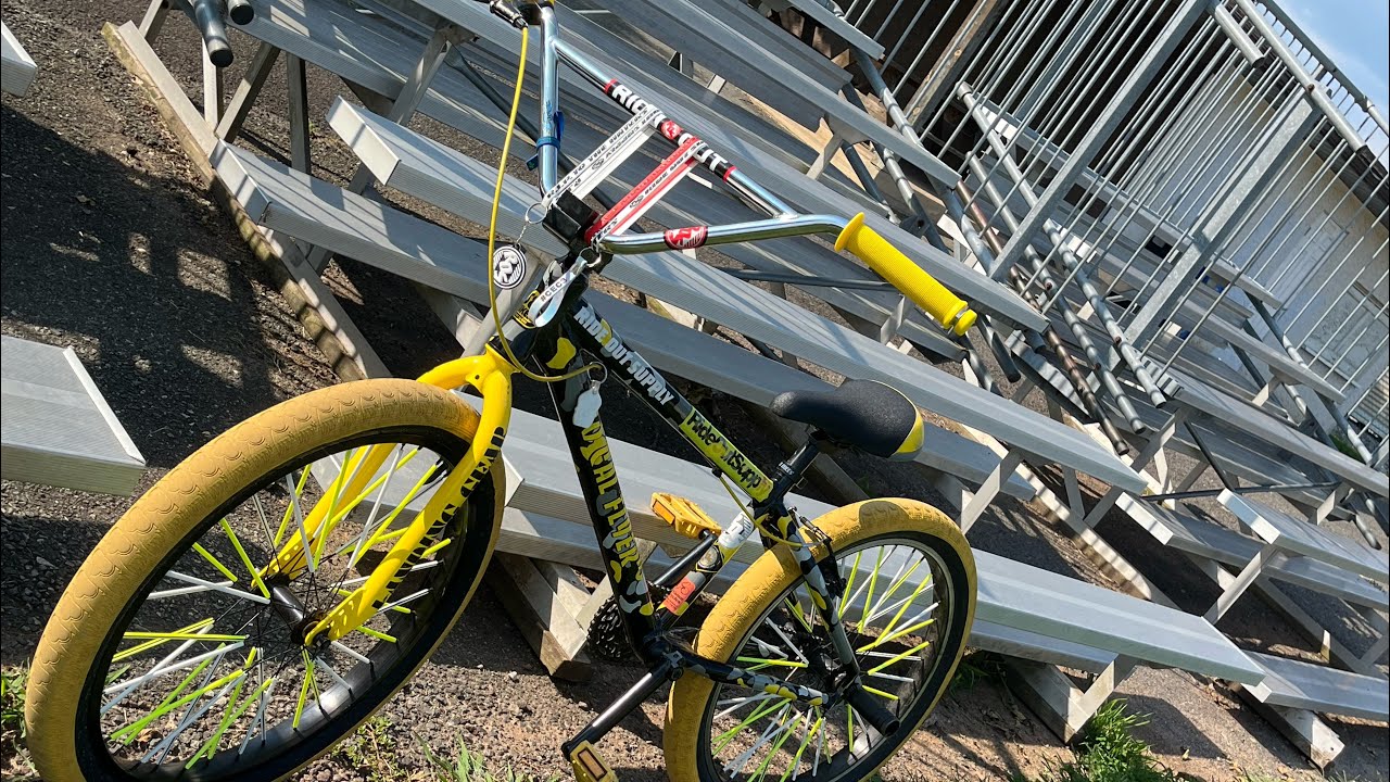 How to wheelie and review a so cal flyer
