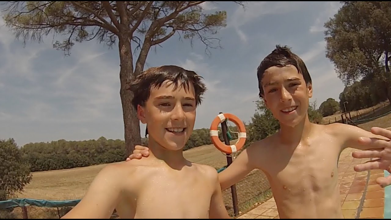 Colònies 2015 - 4t dia: piscina (15/07/2015)
