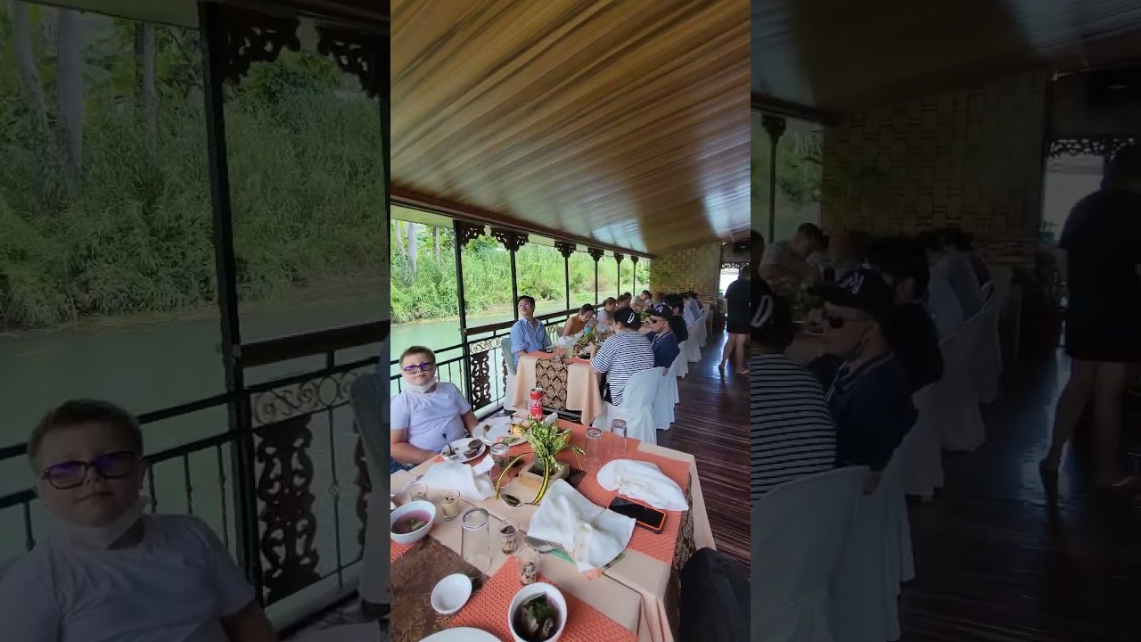 Lunch aboard a Loboc River Cruise! 