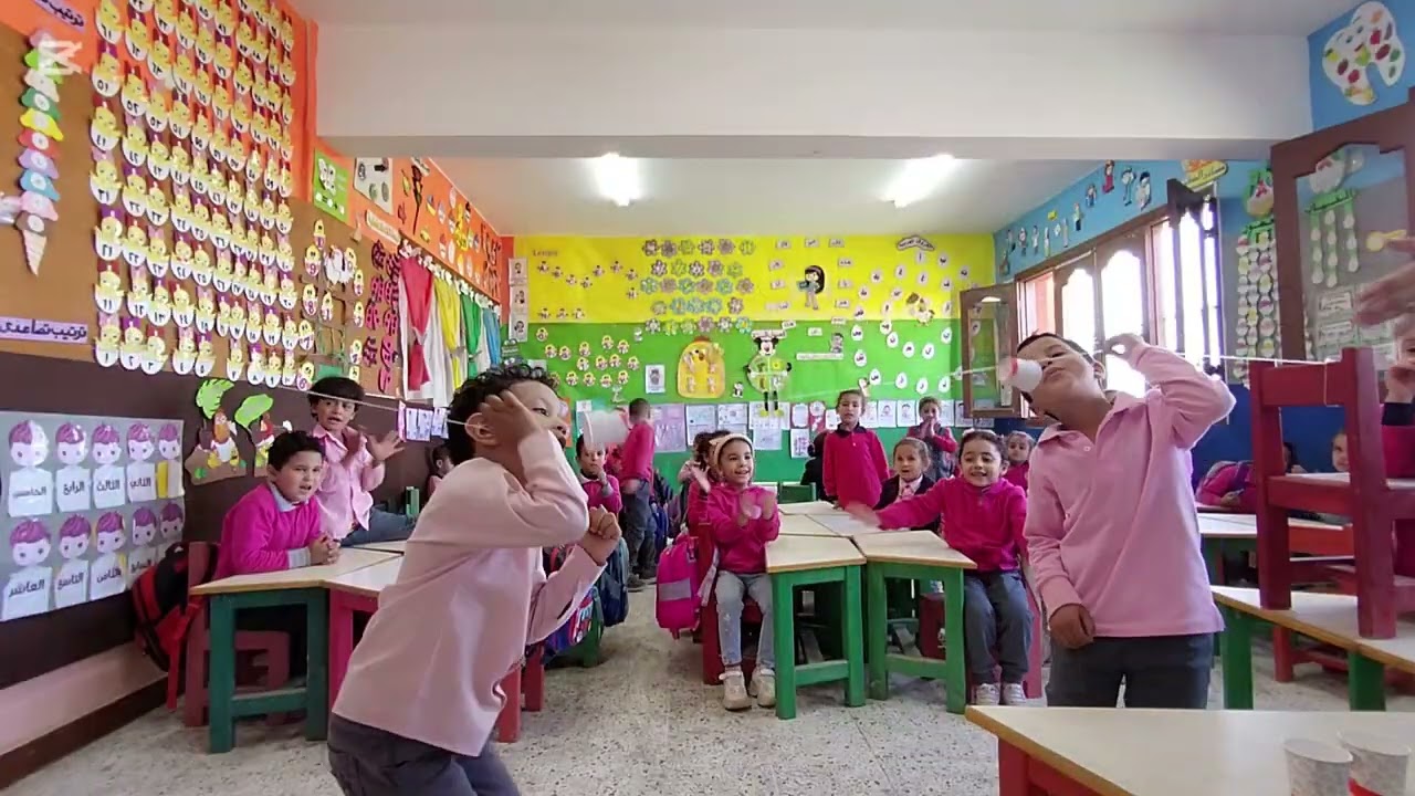 وقت اللعب(( النفخ في الاكواب)👏👏
