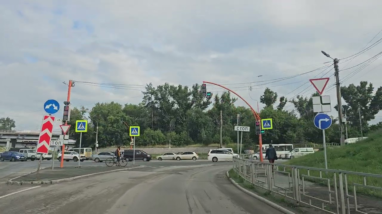 Барнаул, ул. Меланжевая (ул. Матросова)  --  Барнаул, Малый Павловский тр-т (ост. Мастерские)