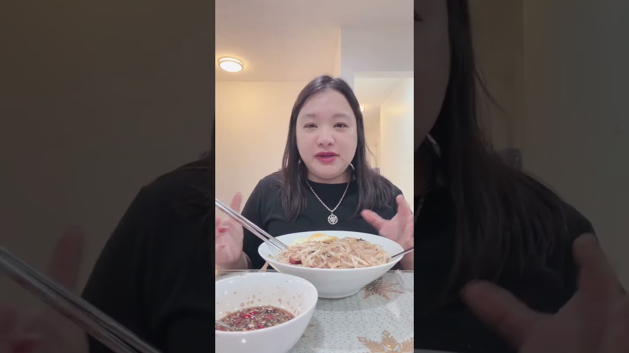 Cuối tuần xào hủ tíu mực ăn 