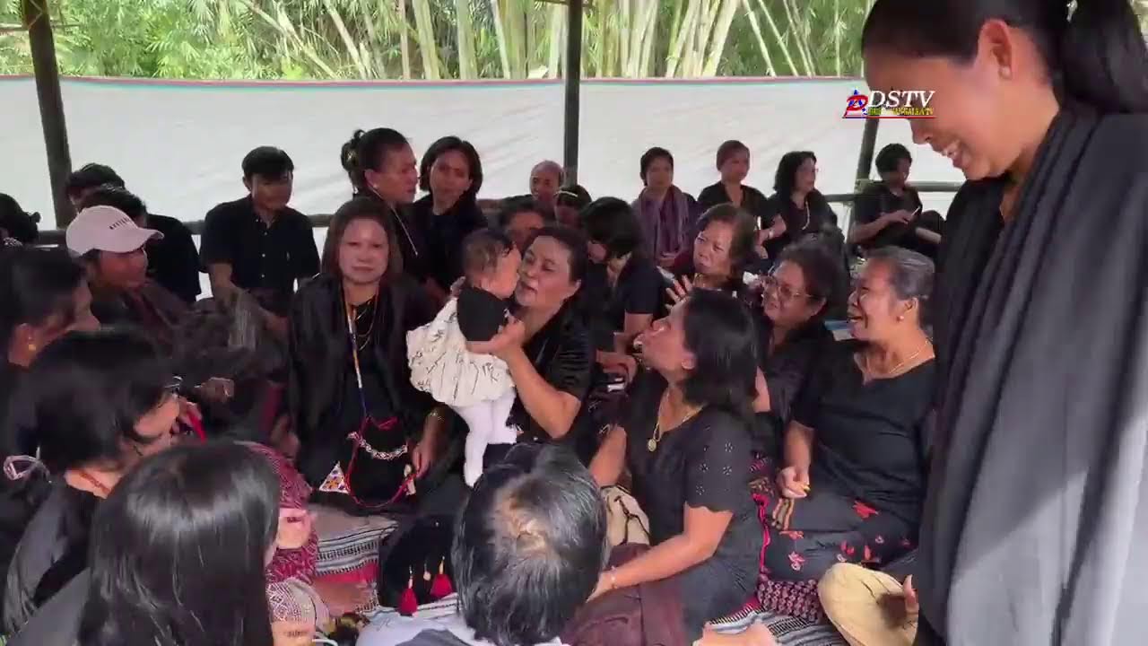 Acara Adat Pemakaman alm Rendy Imanuel Tawang di to'Tarian Nanna' Nanggala 18 Maret 2026