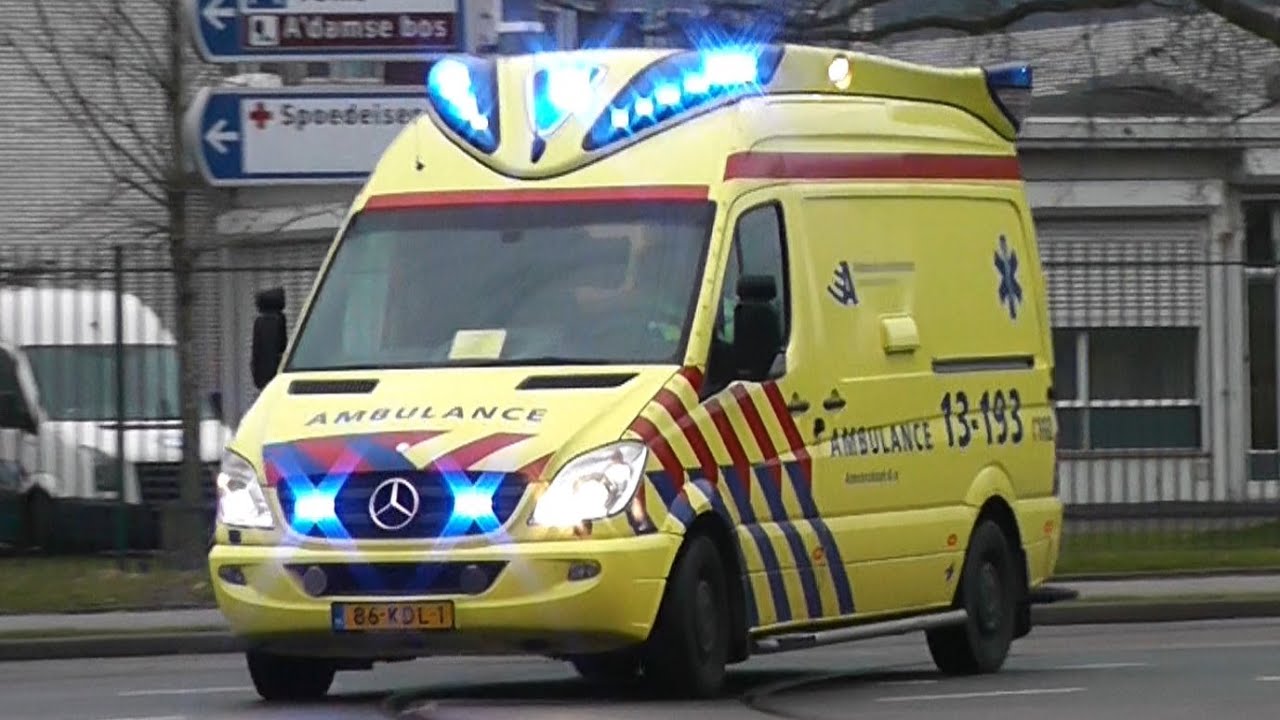 Vele Ambulances met spoed in Amsterdam