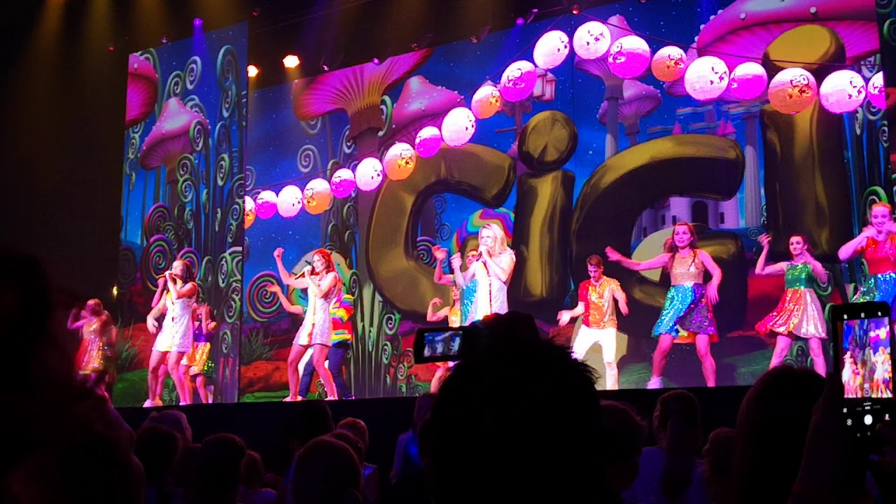 20 jaar K3 show - jij bent mijn Gigi - live