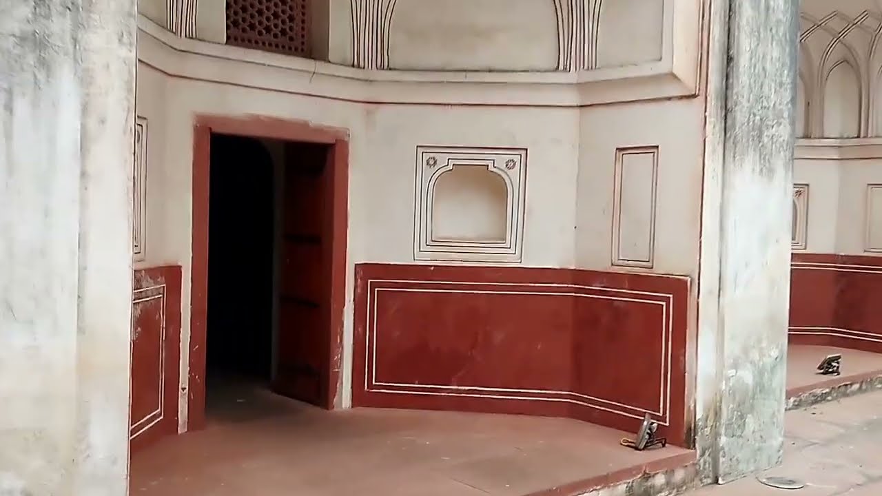 Mirza mujjafer hussain ka makbara. Mugal time. History. #treval vlog. @nizzamuddin delhi. 
