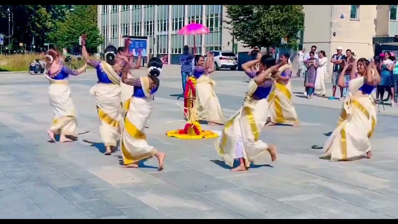 Onnanam ambeduthu. kaikottikali. in Southampton, England. #onamdance.
