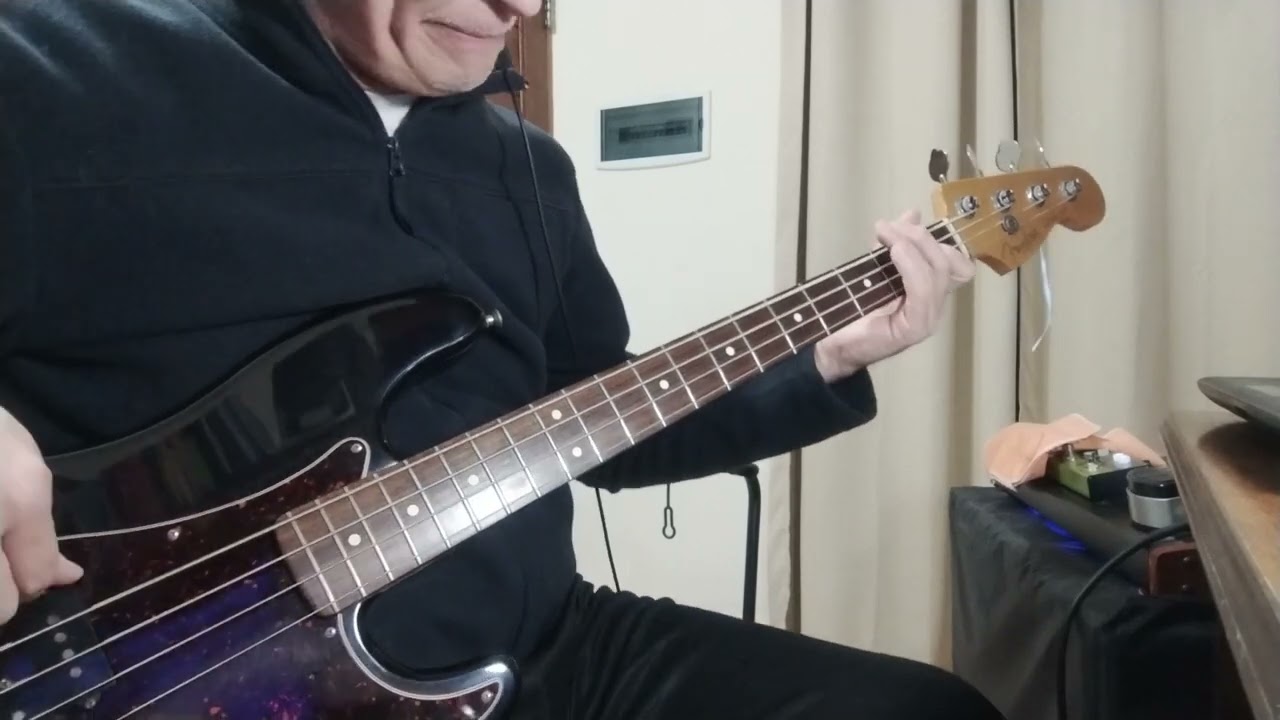 #103 Sobrio a las piñas. Divididos. Bajo.