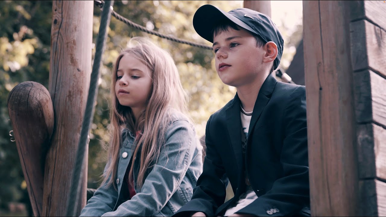Sternengeschwister (Sternenkind) - About 5 (Offizielles Musikvideo)