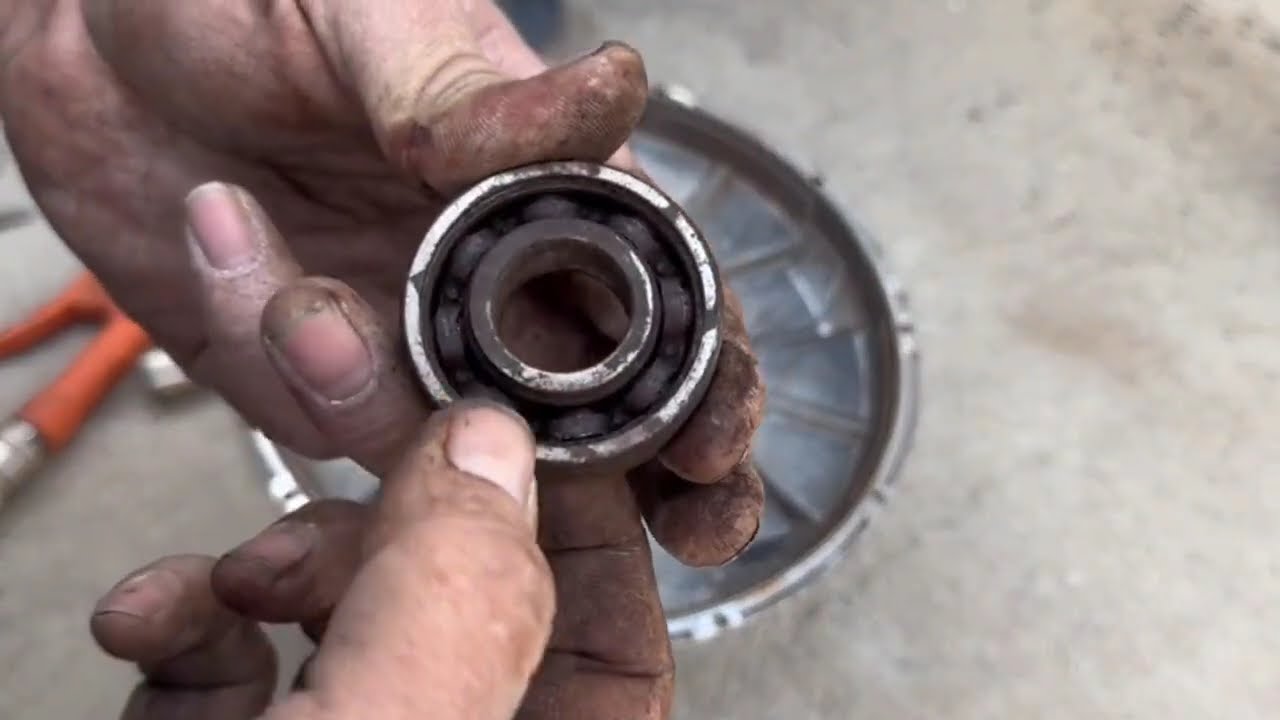 electric scooter back wheel bearing replacement || e scooter back wheel repair || amit official 1 