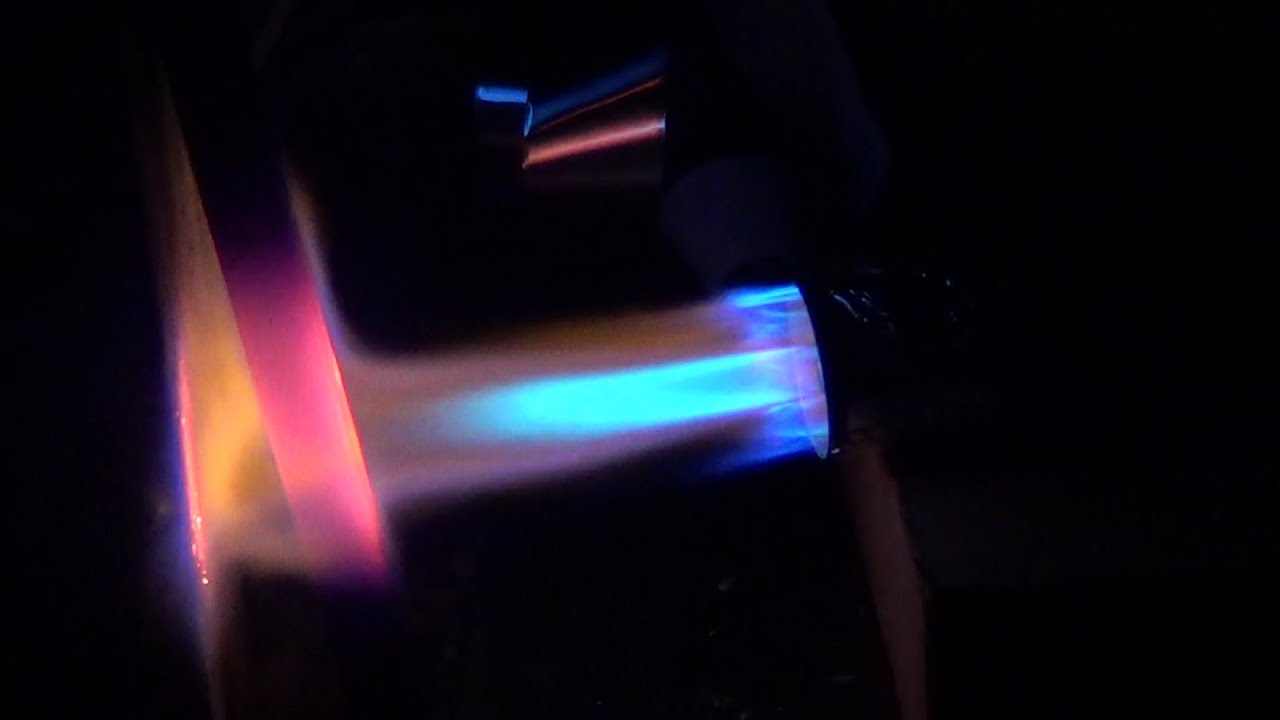 Регулировка пламени газовой горелки . diy forge burner