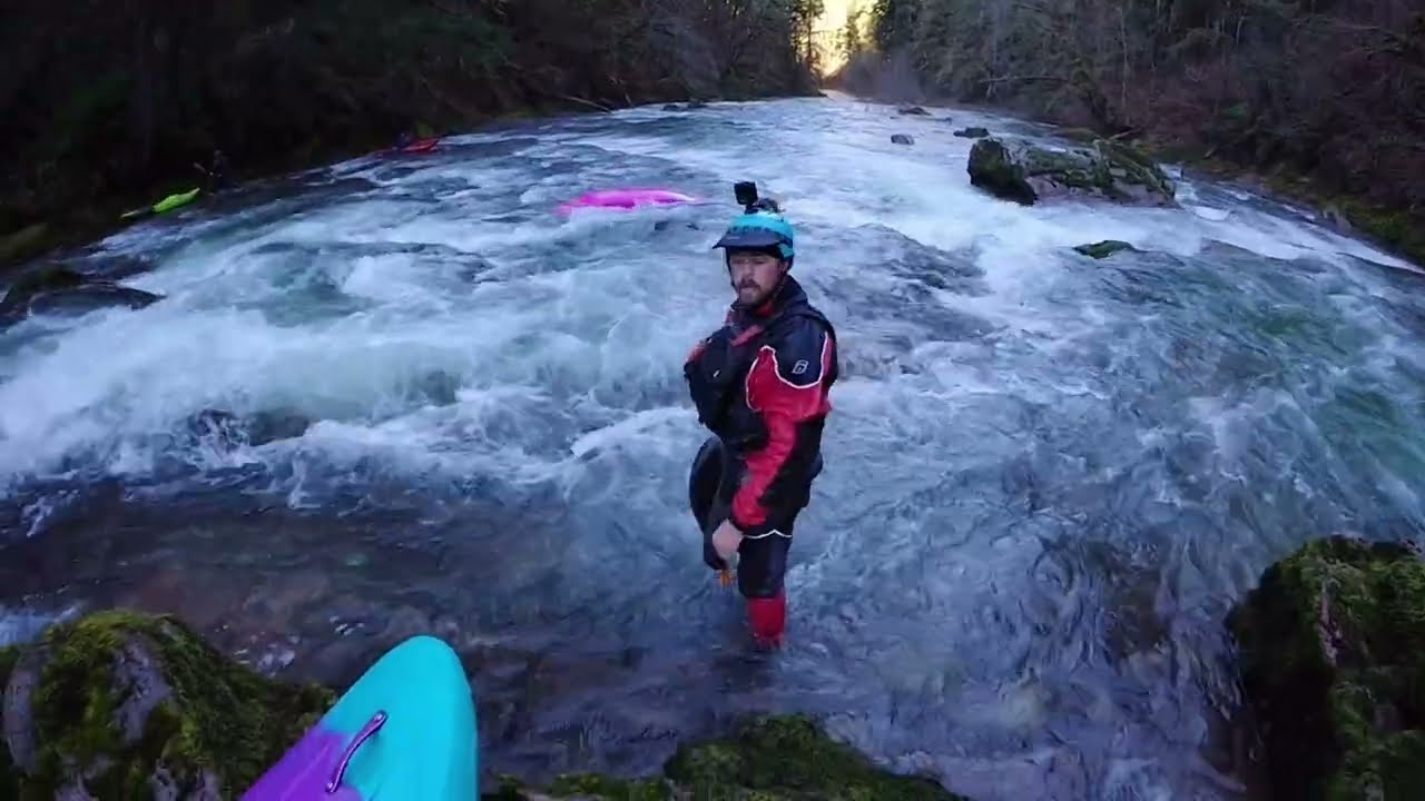 South Santiam — 950 CFS — Swim Team