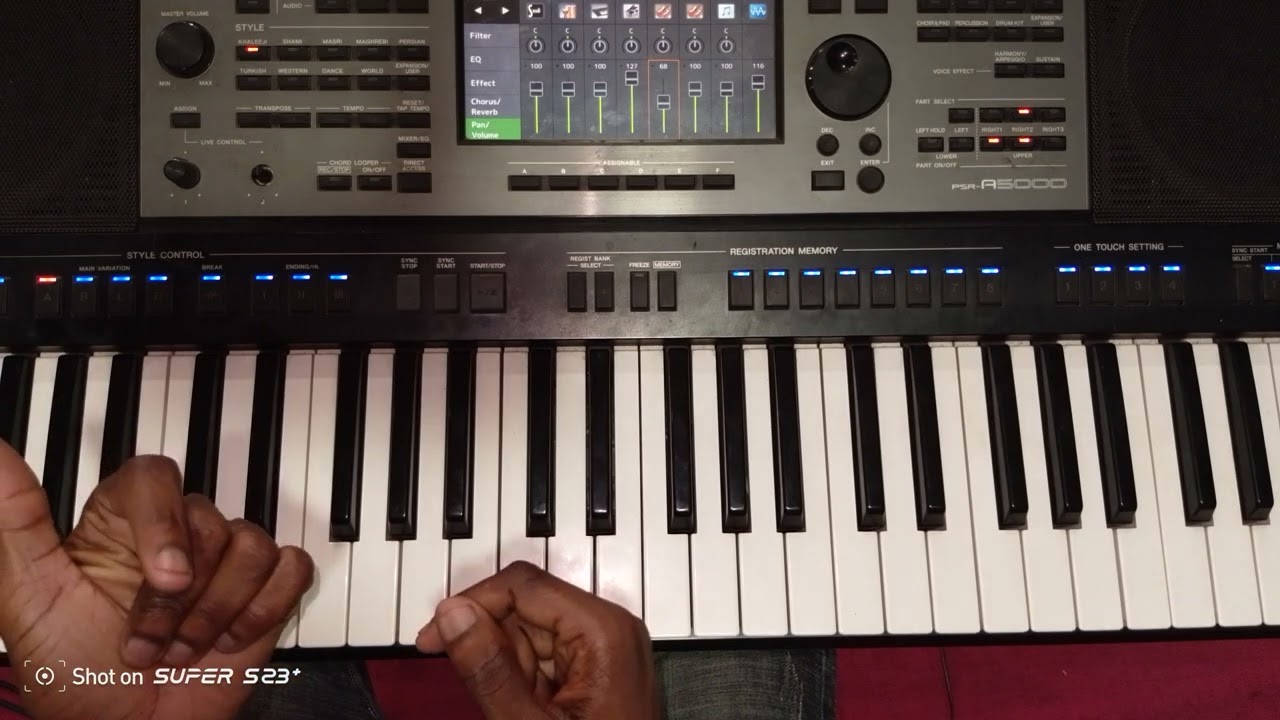 APPRENDRE LES BASES DU GOSPEL PIANO - comprendre les accords de passage | De Gloire en Gloire#music