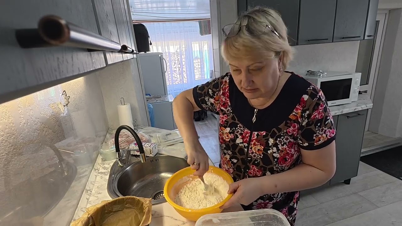 Капец какая работящая 