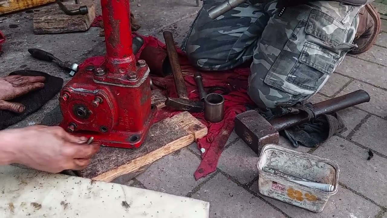 Regeneracja kolumny kierowniczej T25 cz.4