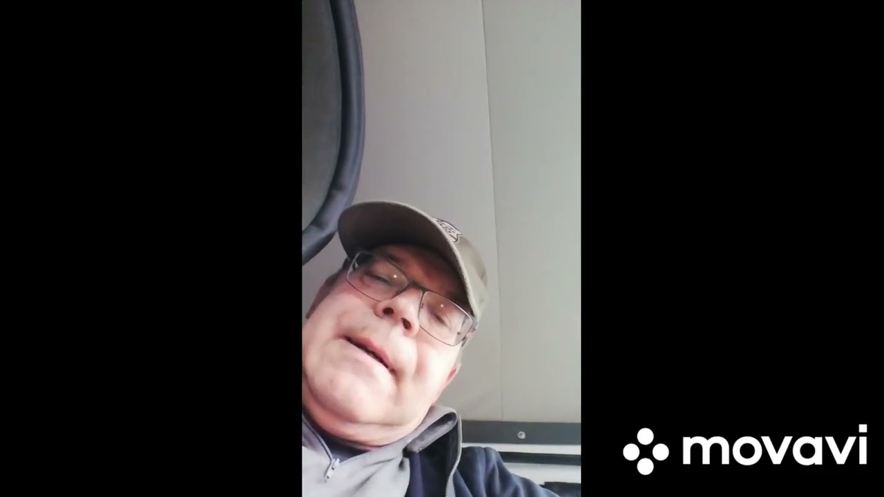 BUCHANKA 2206 erster Rost am Querrahmen unter dem Wasserkühler gefunden und mit OWATROL behandelt. 