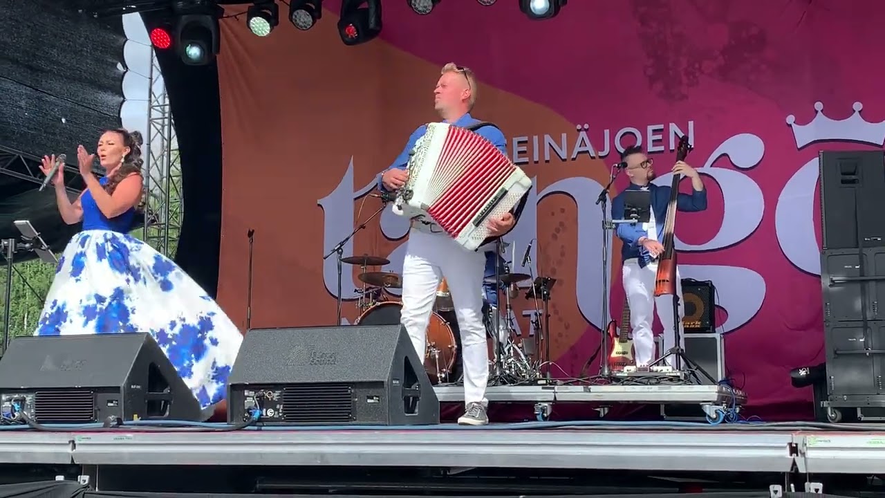 Saija Tuupanen Soittajapoika @Tangomarkkinat, 8.7.2022