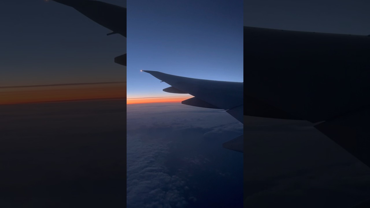 Enjoy your flight ✈️ #keepexploring #shorts #airplane #sunrise @UnitedAirlinesBoeing-ER