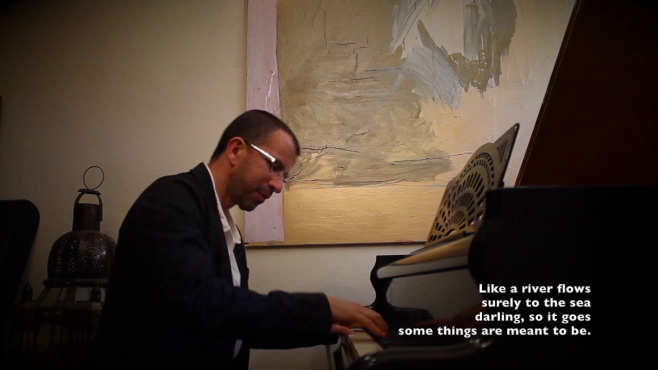 Elvis Presley - Can't help falling in love - Piano cover (lyrics on screen)
